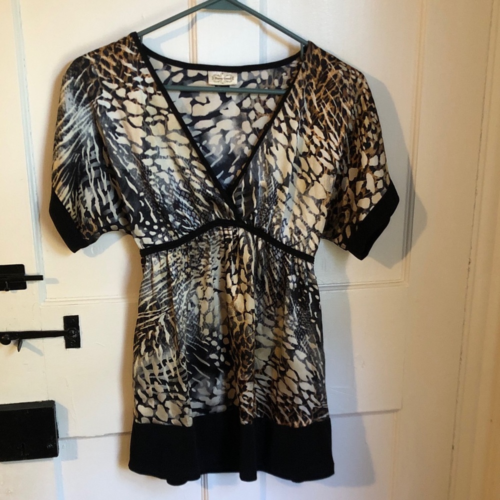 Pretty Good Black and Tan Patterned Blouse